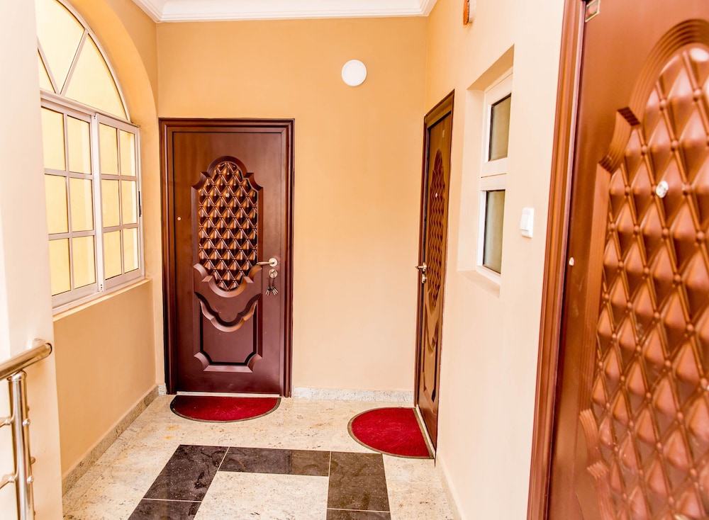 Tennys Place Apartments GARKI view 2