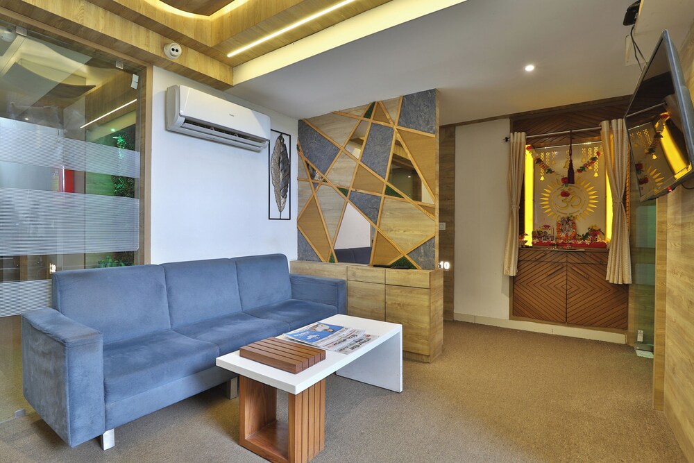 Hotel The Grand Shivay