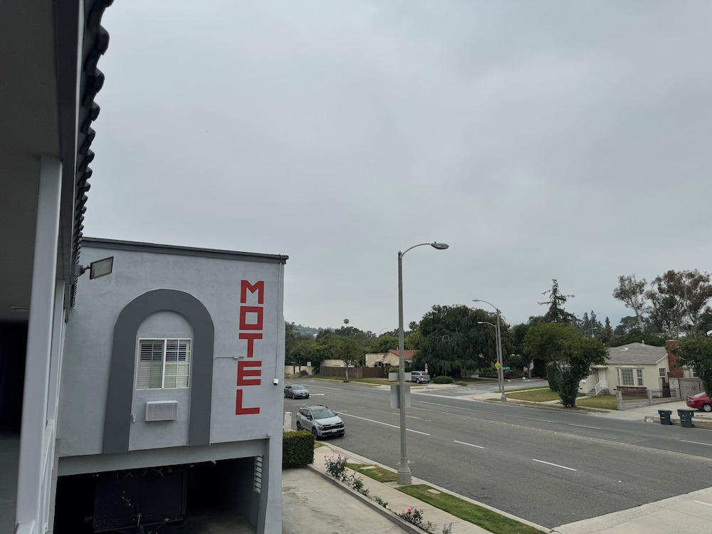 Lincoln Motel