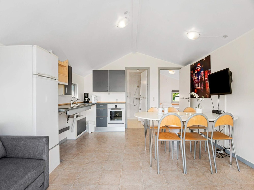 6 Person Holiday Park Home in Holbaek
