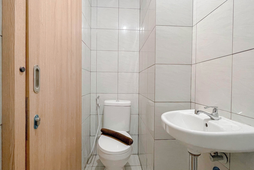 Affordable 1Br Combined (No Kitchen) Bandaraya - Tallasa City Makassar Apartment