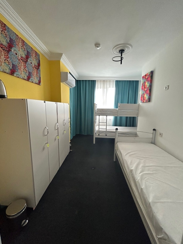 Hostel A07
