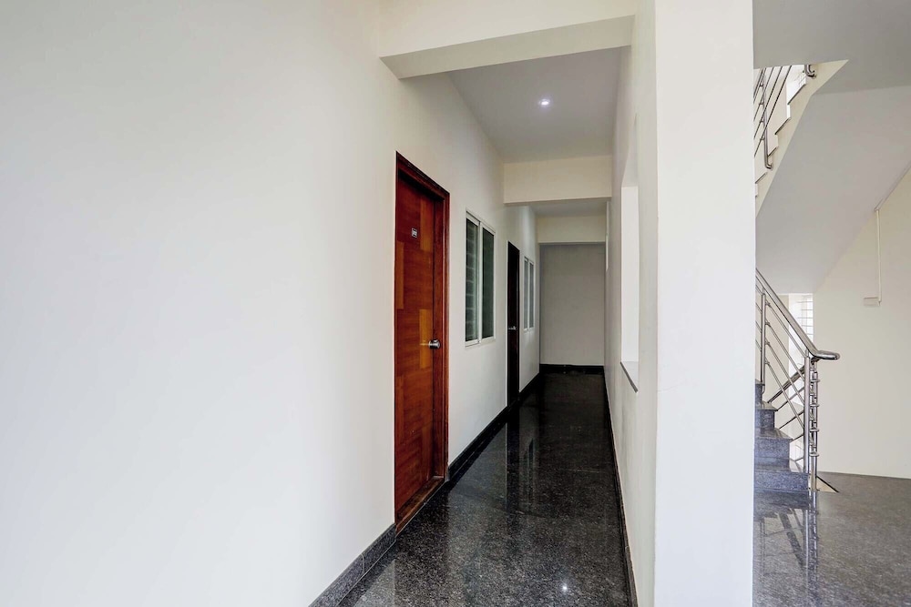 FabHotel Royal Suites - Yeshwanthpur