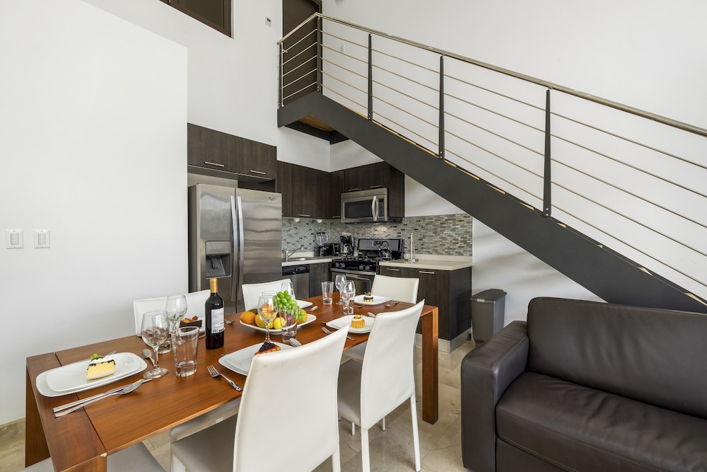 Palm Aruba Condos