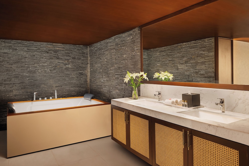 Naukuchia House, Naukuchiatal - IHCL SeleQtions