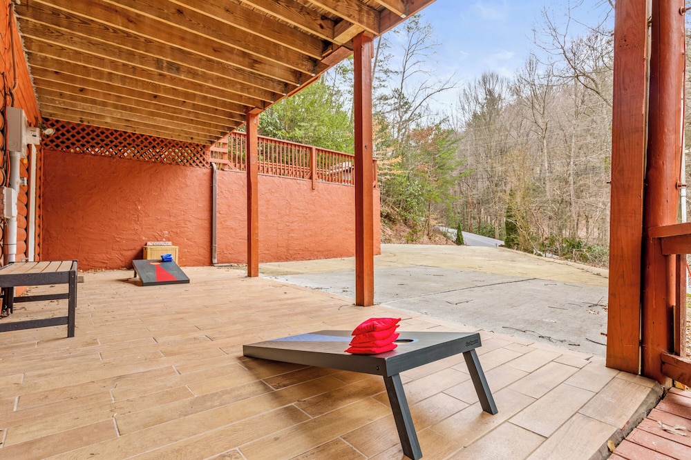 Hickory Hollow Hideaway