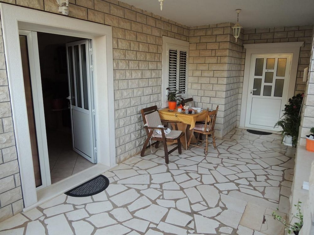 Apartments Guerieri view 3