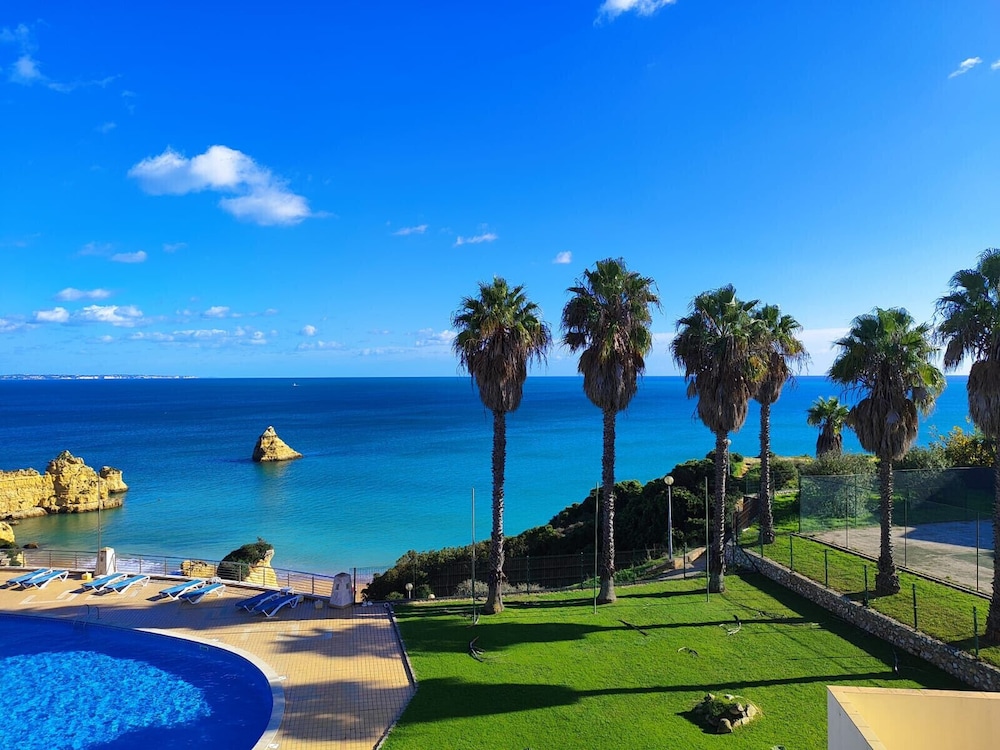 Lagos Ocean BAY With Pool by Homing