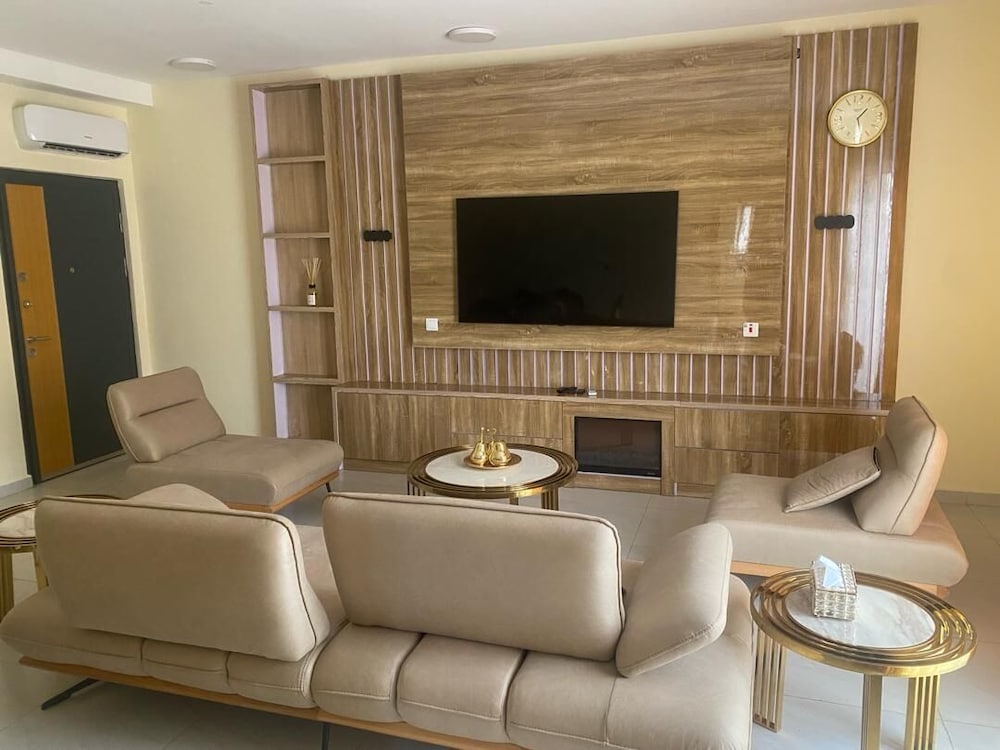 Golf Mews Inspired Living