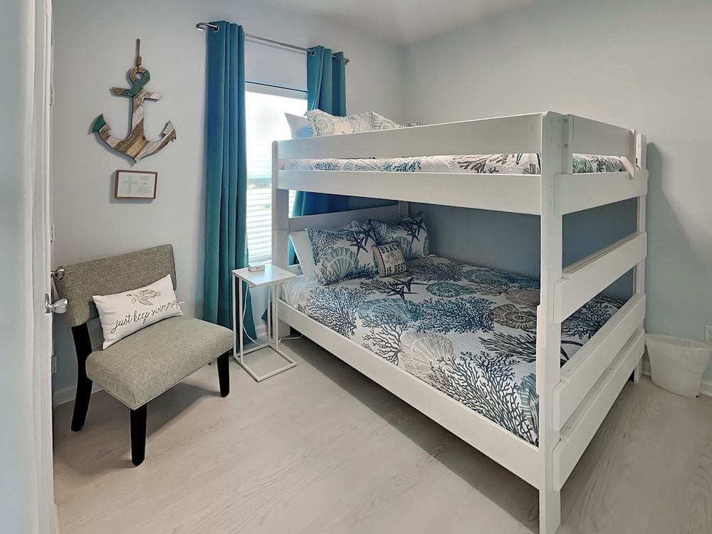 Sanctuary by the Sea by Ryson Vacation Rentals