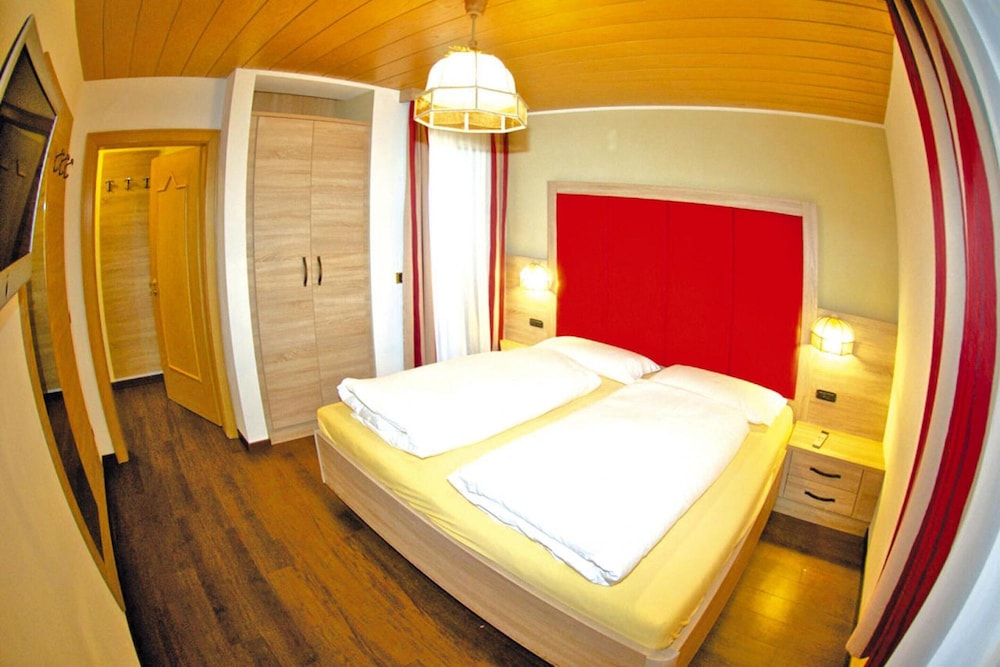 Apartment Ortisei Near Seiser Alm Ski Lift view 4