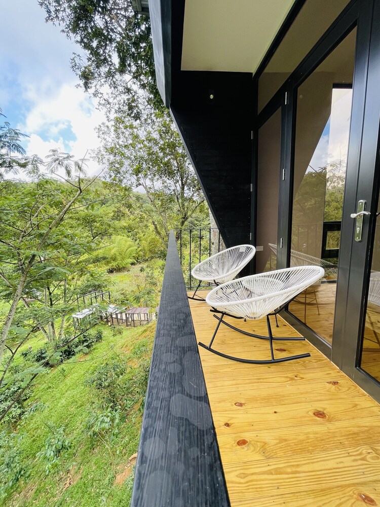 HACIENDA ILUMINADA ECO RETREAT