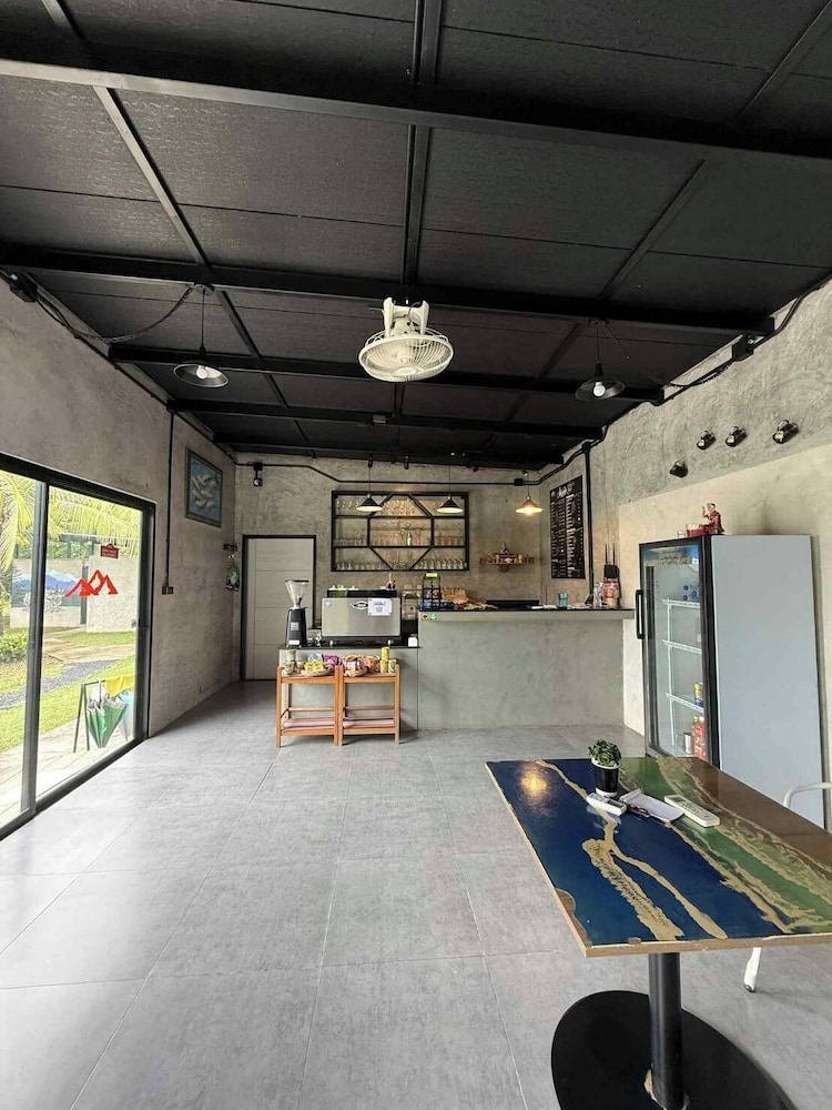 The wide view resort cafe