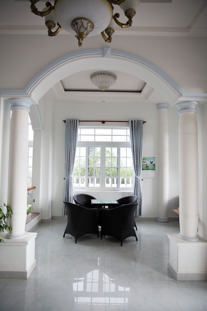 Beautiful Moon Hoi An Villa