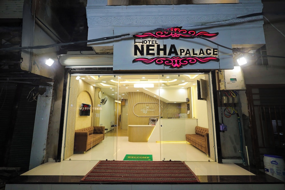 Hotel Neha Palace