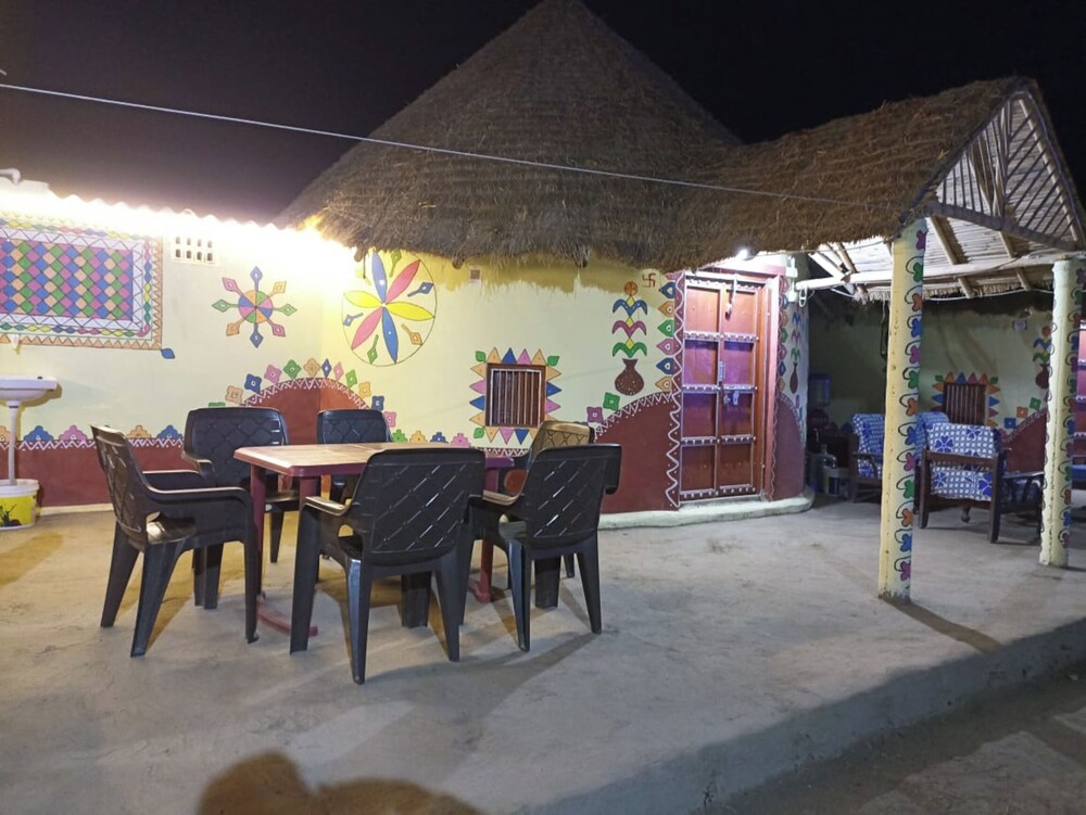 White Desert Homestay