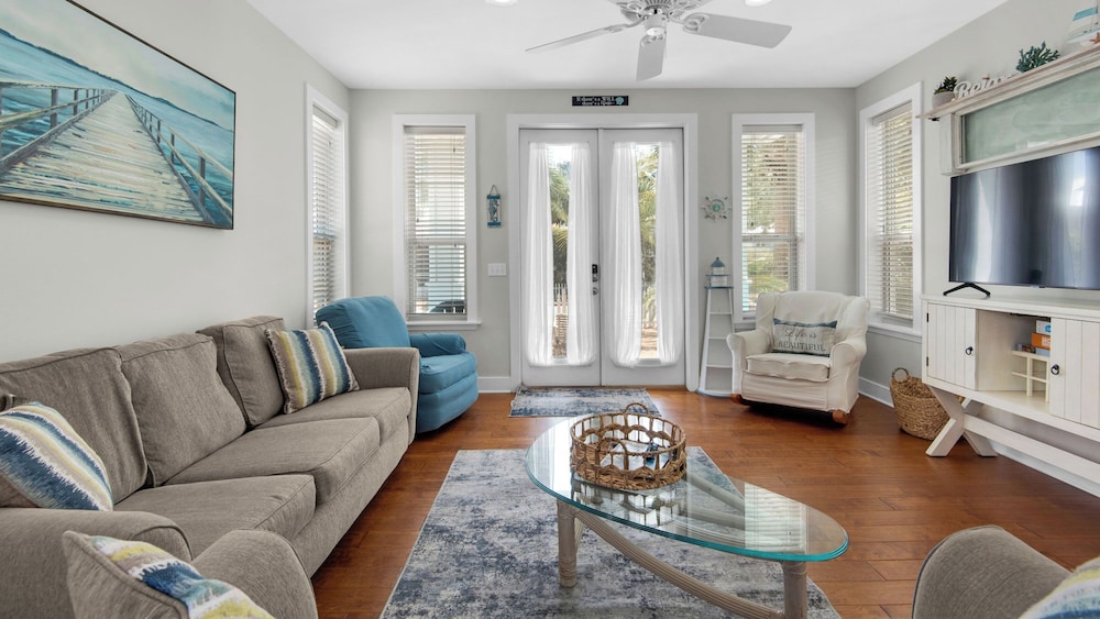 3BR Home in Seagrove Beach + Free Tickets: Bikes, Dolphin Cruise & More!