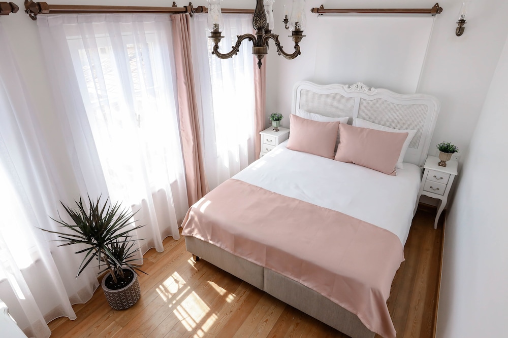 Ali Baris Pansiyon Cunda - Image 17