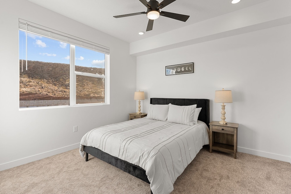 Cliff Side Retreat 2 Bedroom Condo