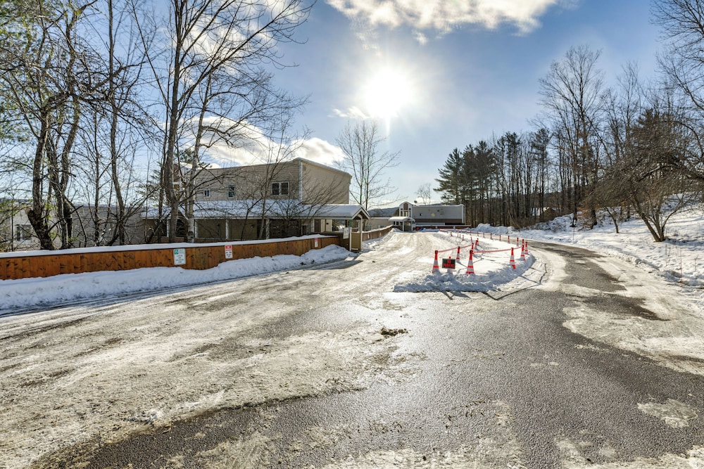 4 Mi to Stowe Mountain Resort: Studio w/ Balcony