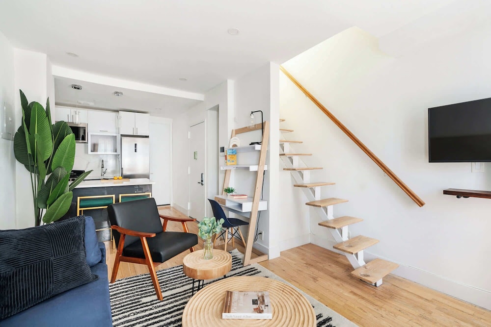 1597 New York Apt