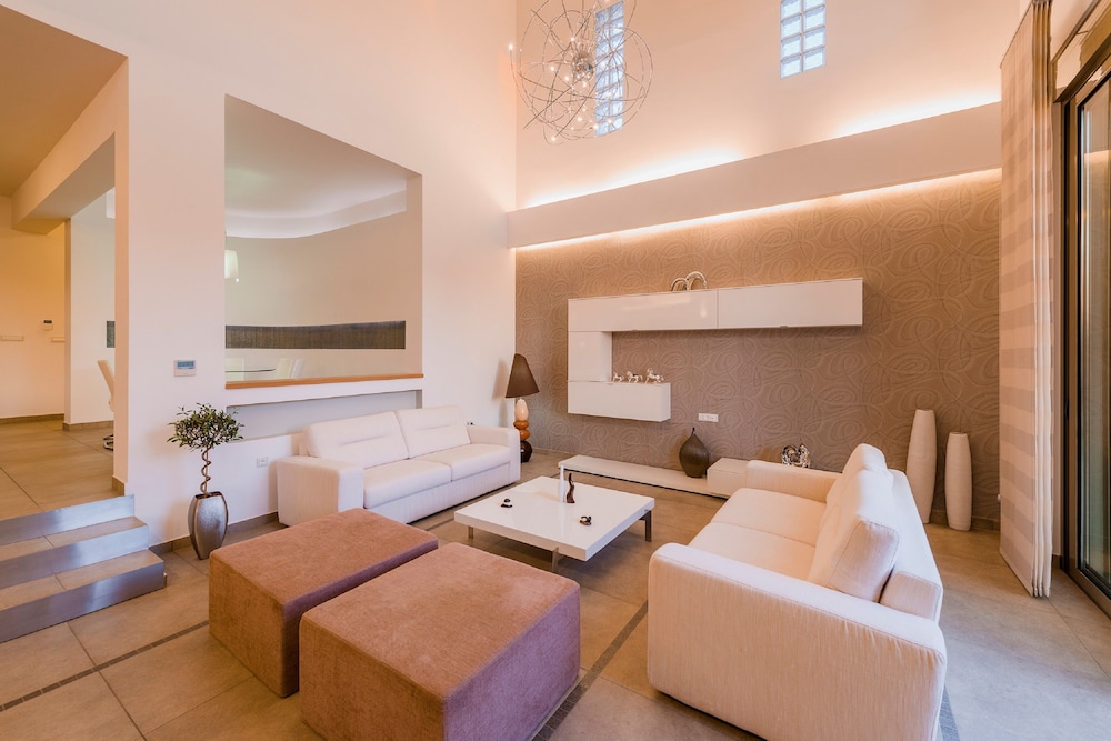 Filerimos Oasis Villa