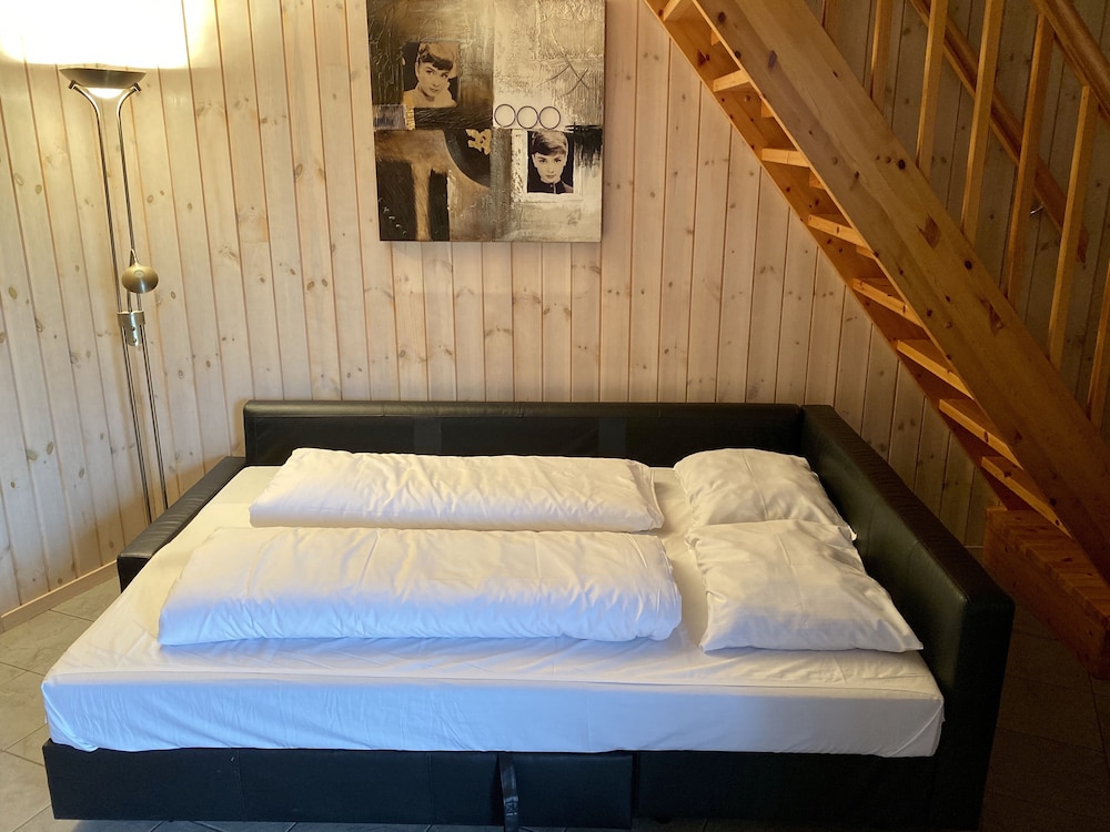 Photo 48