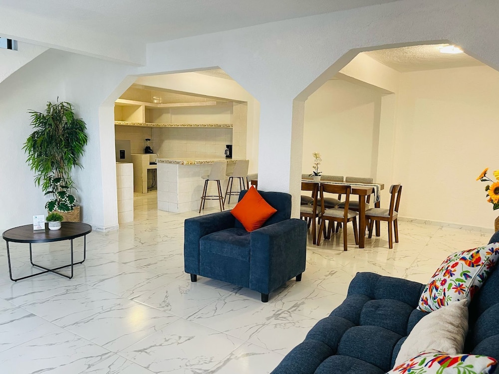 Casa Mayor