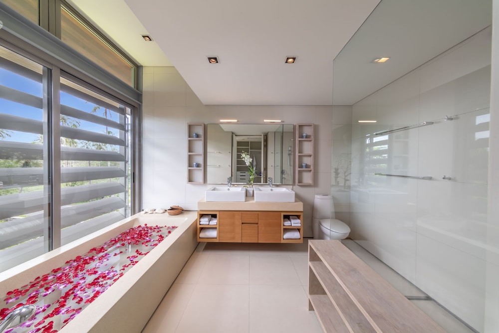 Villa Aqua
