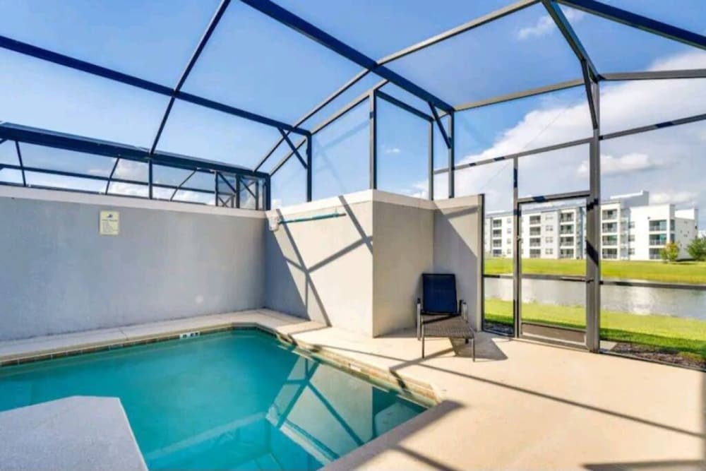 Free Amenities Spacious Home King Beds