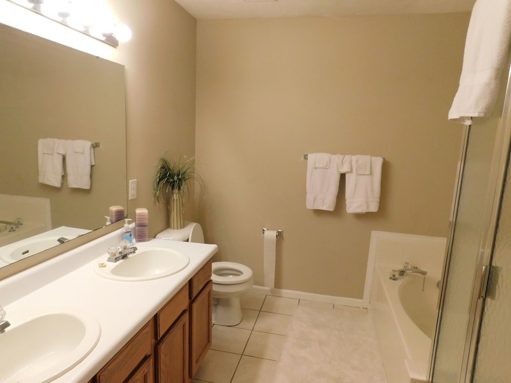 Evonne's Sharing House - Property Image 7