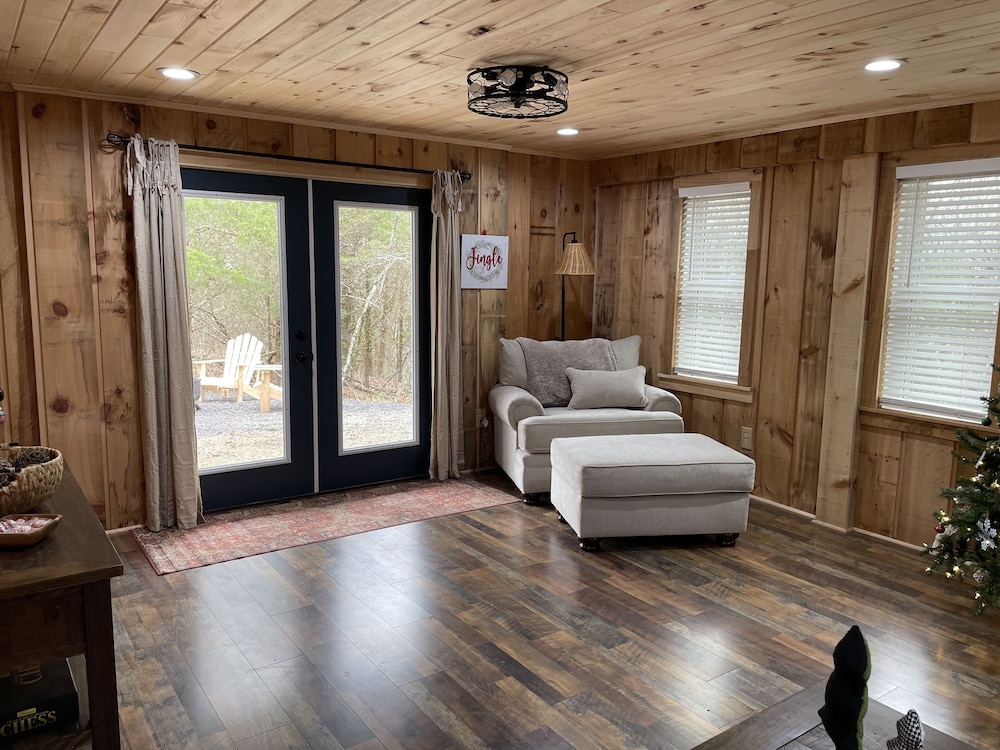 Autumn Ridge Cottages