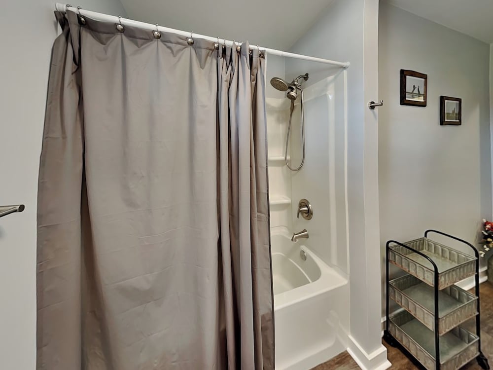 Salty Seahorse by Topsail Realty