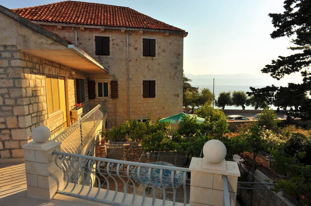 Piv - 10 m From Beach - A1 view 2