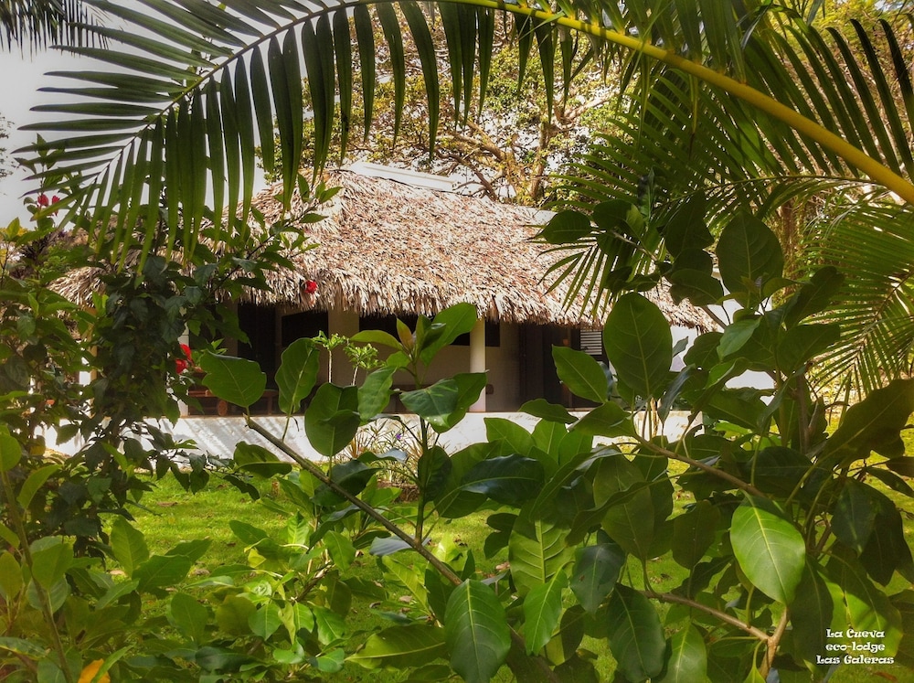 La Cueva Eco-Lodge