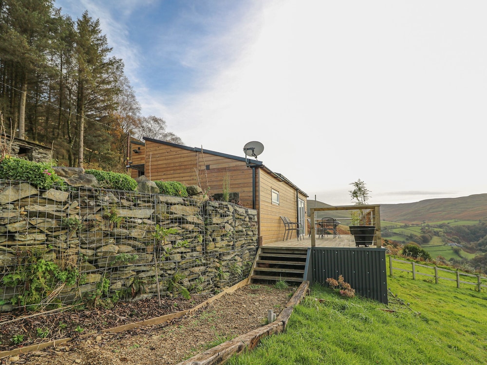 Haka Lodge