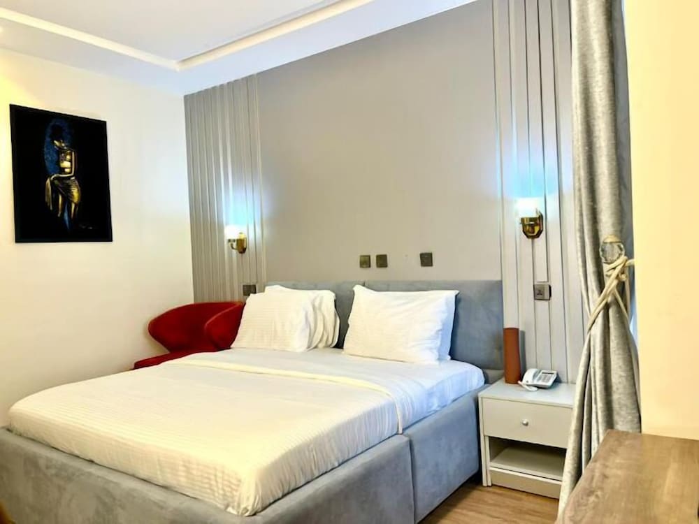 Udeme Hotels