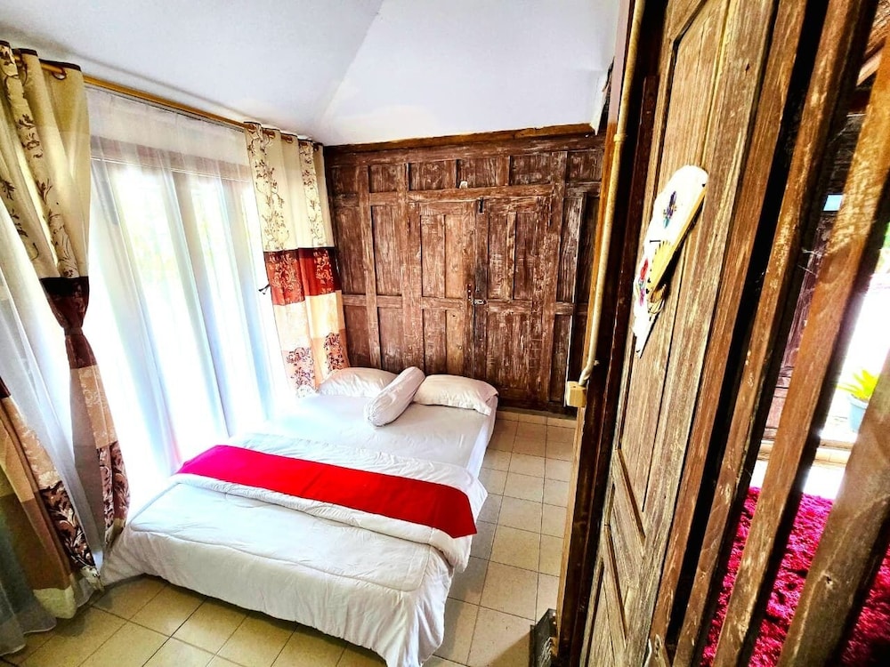 Eyang Residence Limasan Kebon Dalem