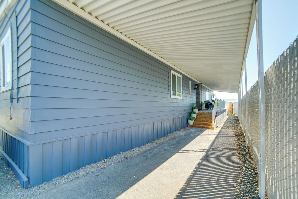 Hot Tub, Views & Dock! Playful Home on Clear Lake