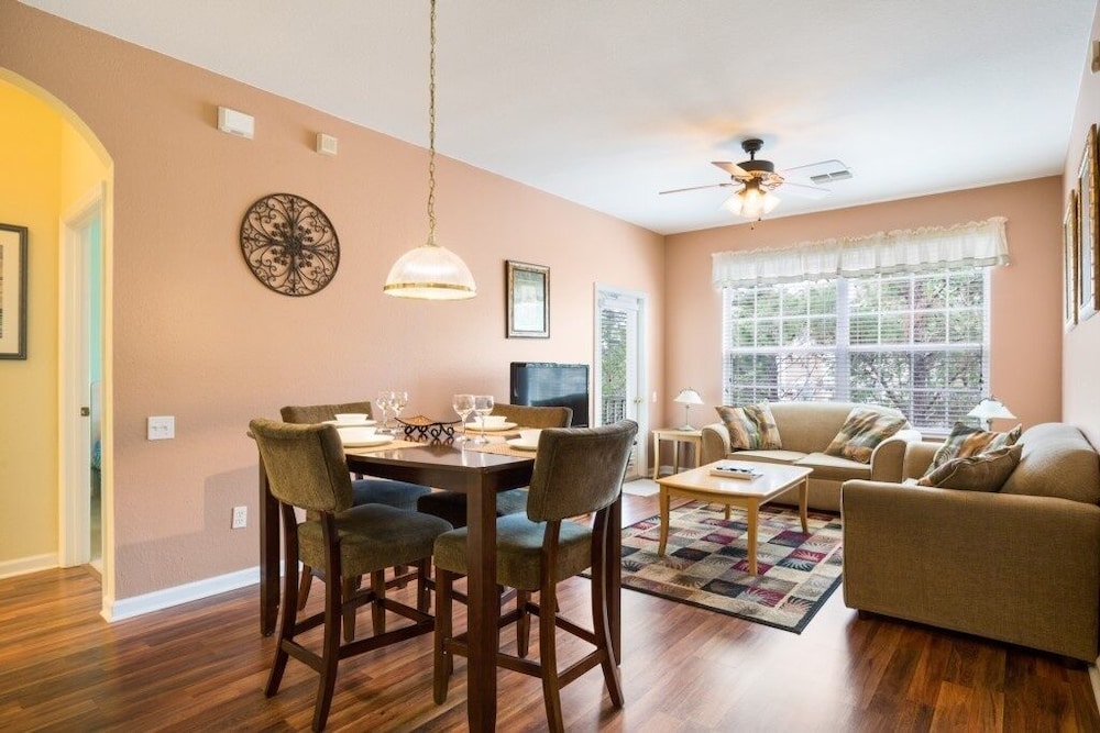 Resort Condo W/ Amenities Near Disney Parks 2 Bedroom Condo
