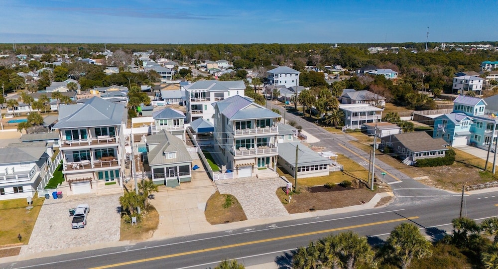 Pink Tequila Sunrise 7 Bedroom Home