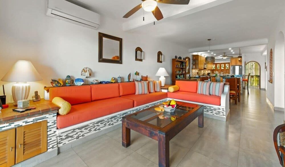 Ocean View 2Br Condo-balcony-beach-pool - 603