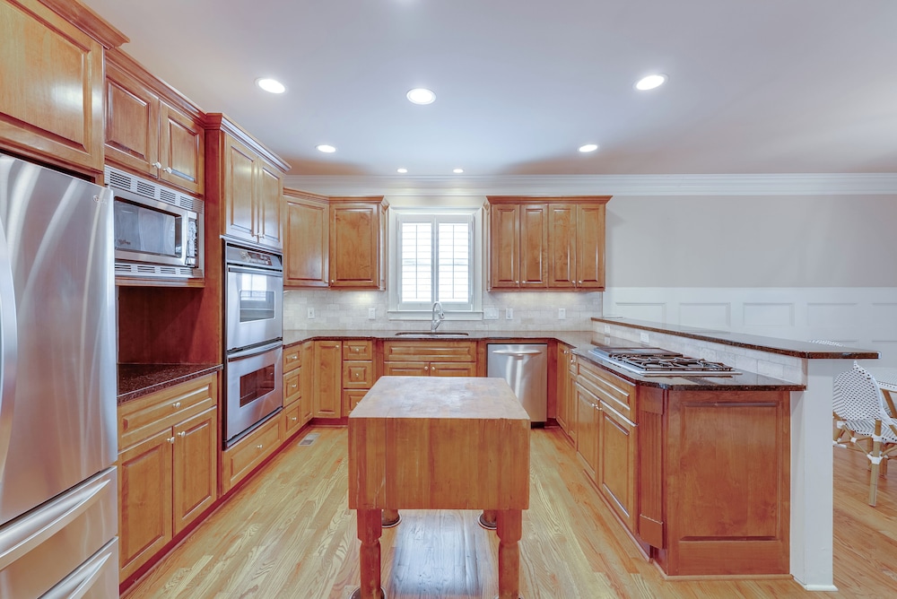 Pets Welcome! Spacious ATL Area Retreat w/ Deck