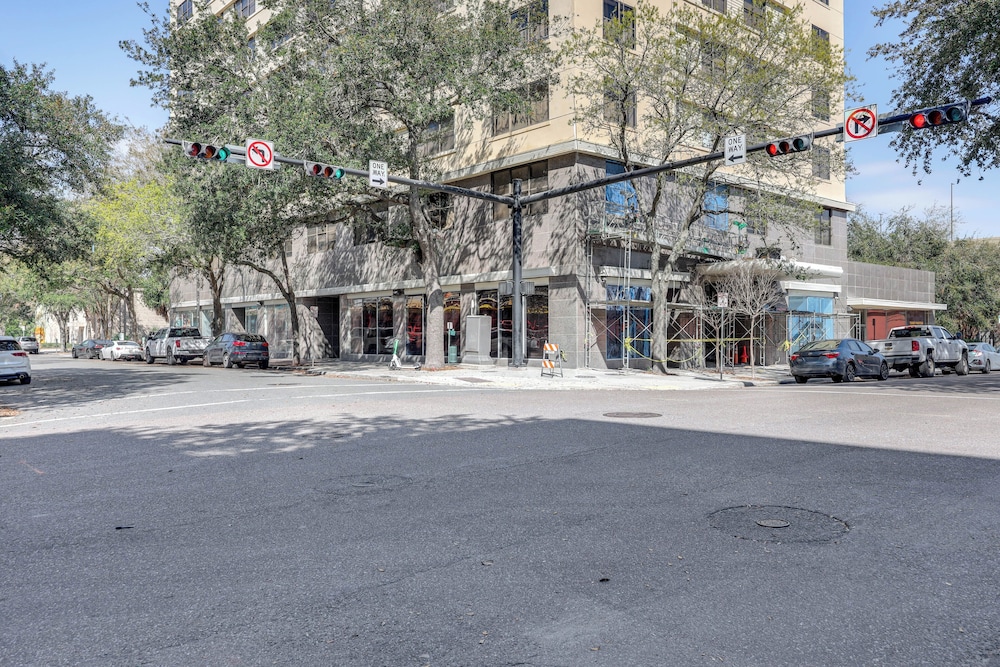Downtown Studio w/ City Views in Jacksonville!