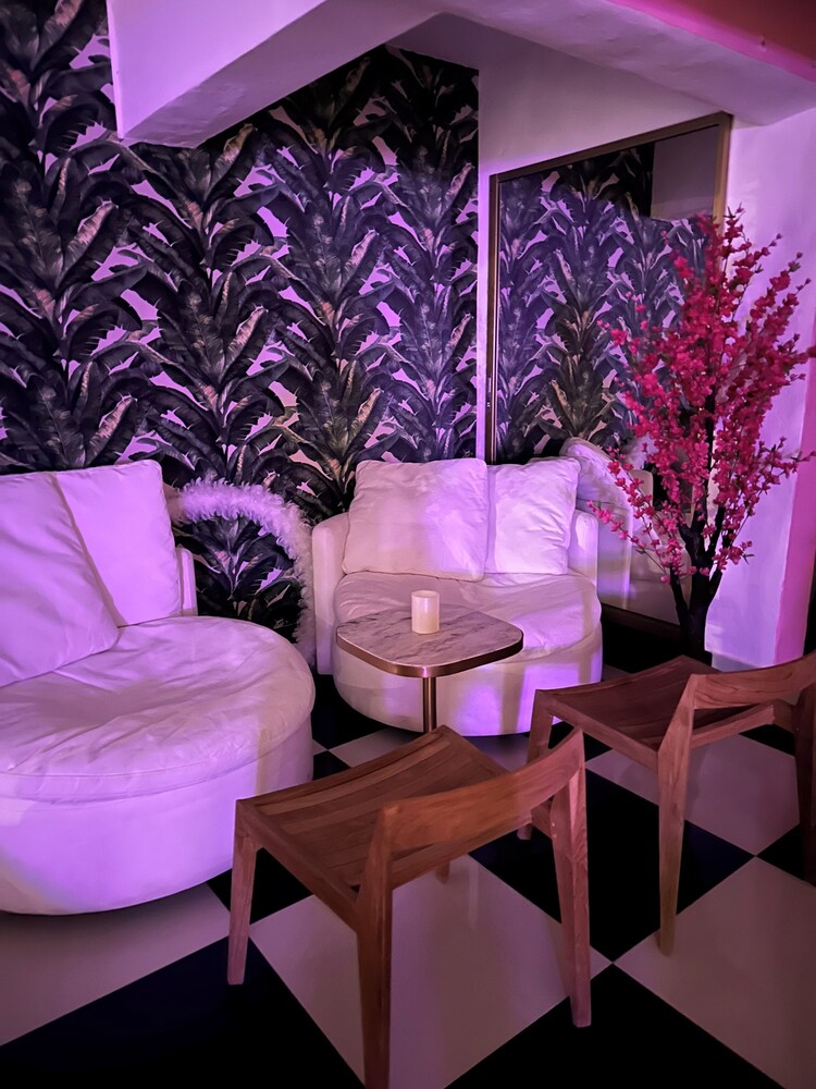 Onyx luxury rd