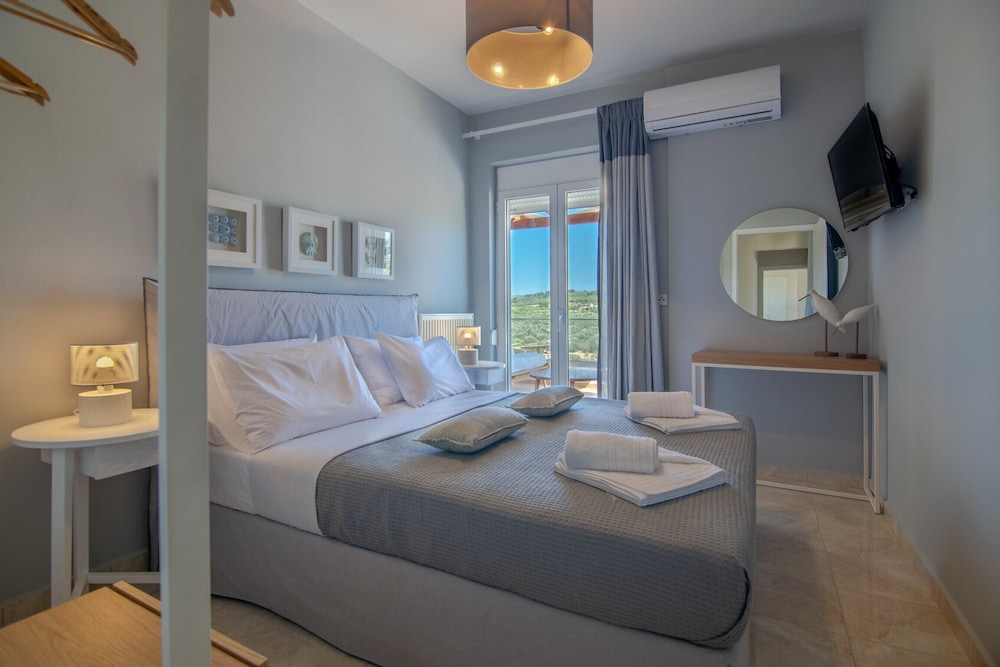 Foothills Blue Villa