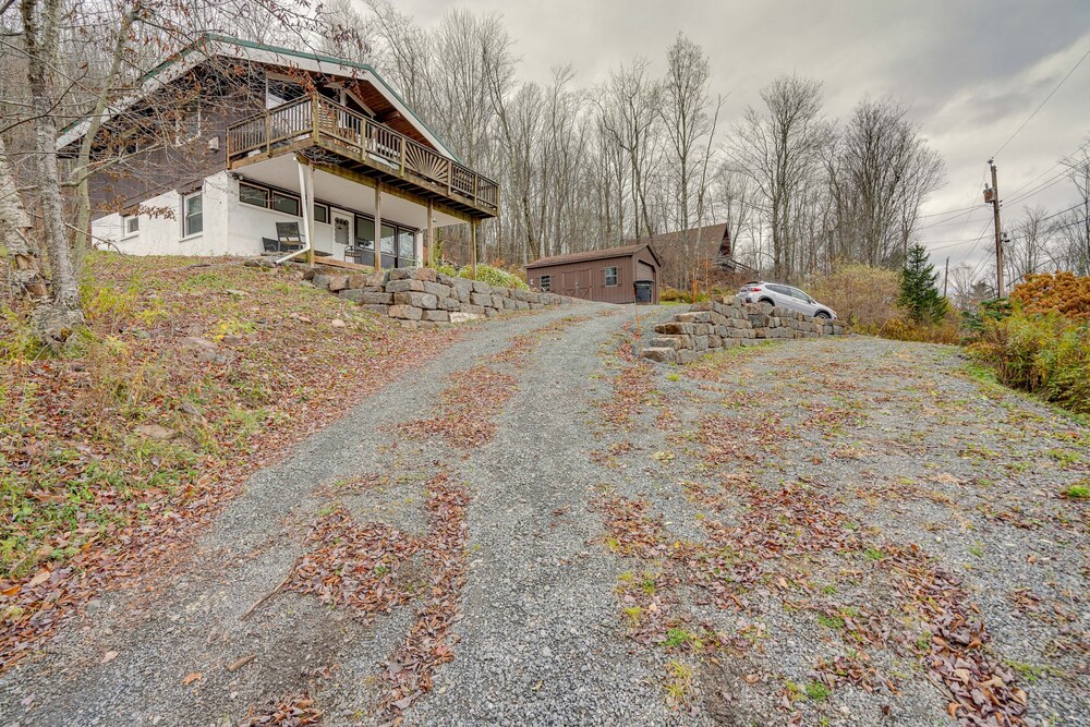 Hunter Mountain Home < 1 Mi to Ski Resort! view 5