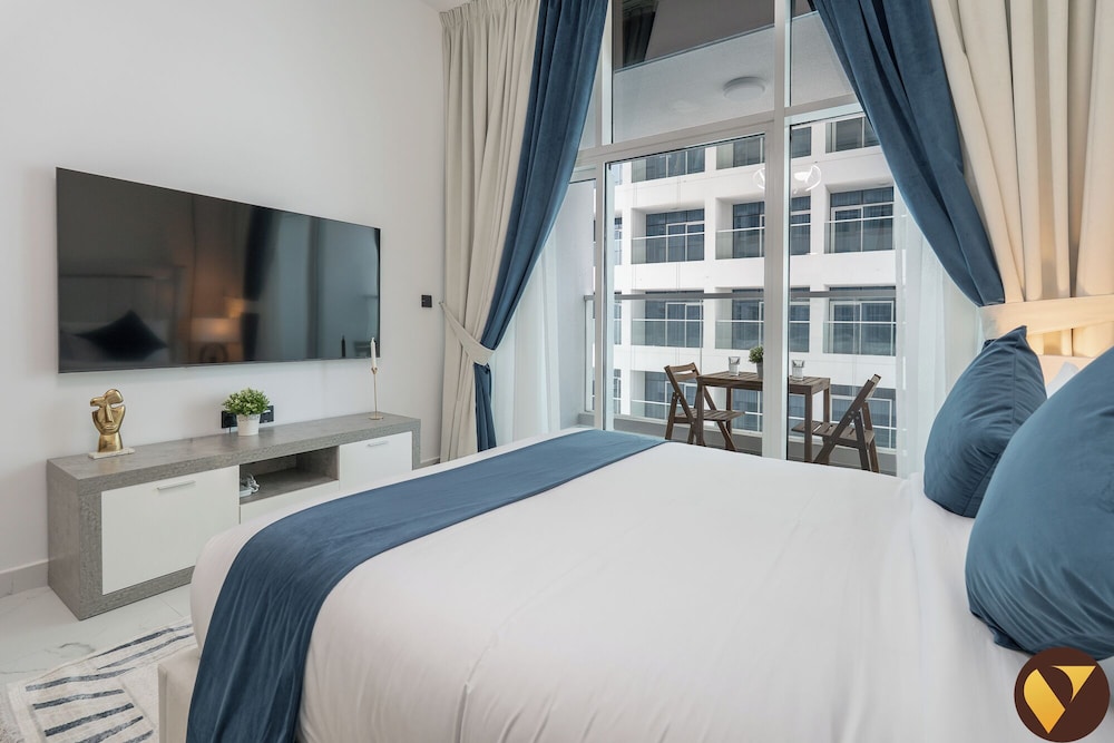 Opalz by Danube Access to SZR Dubai