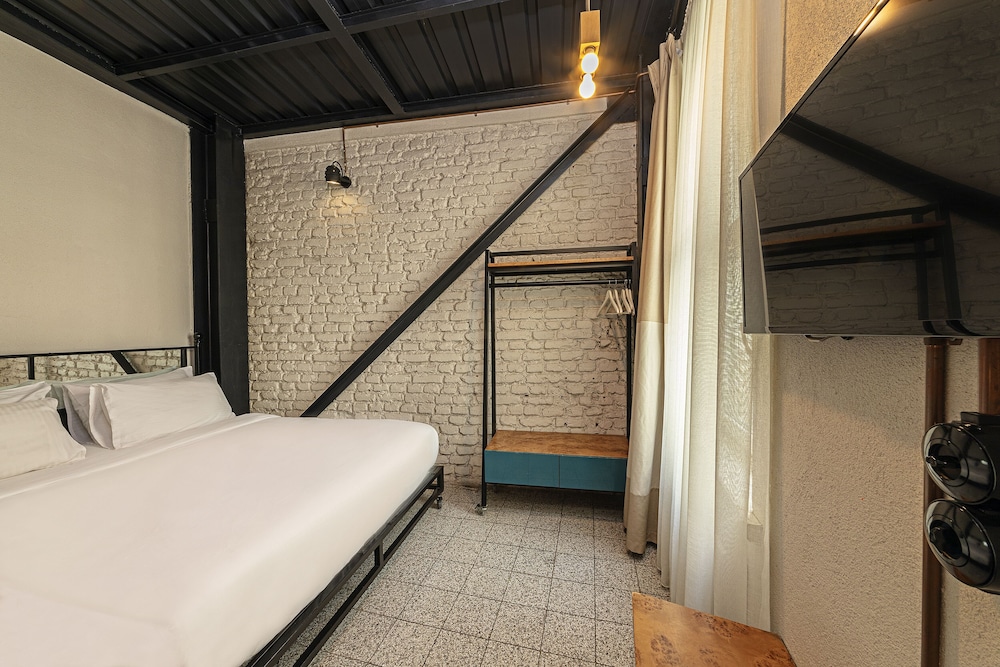 Raven Suites Taksim - Image 25