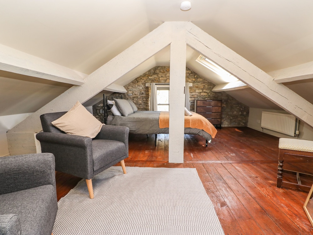 Burnt Mill Cottage